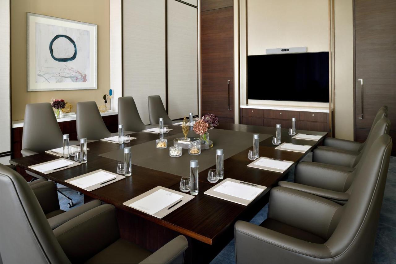 Hotel Address Sky View, Downtown Dubaï Extérieur photo Boardroom at The Westin